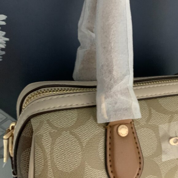 Coach Rowan signed canvas backpack - Picture 3 of 4